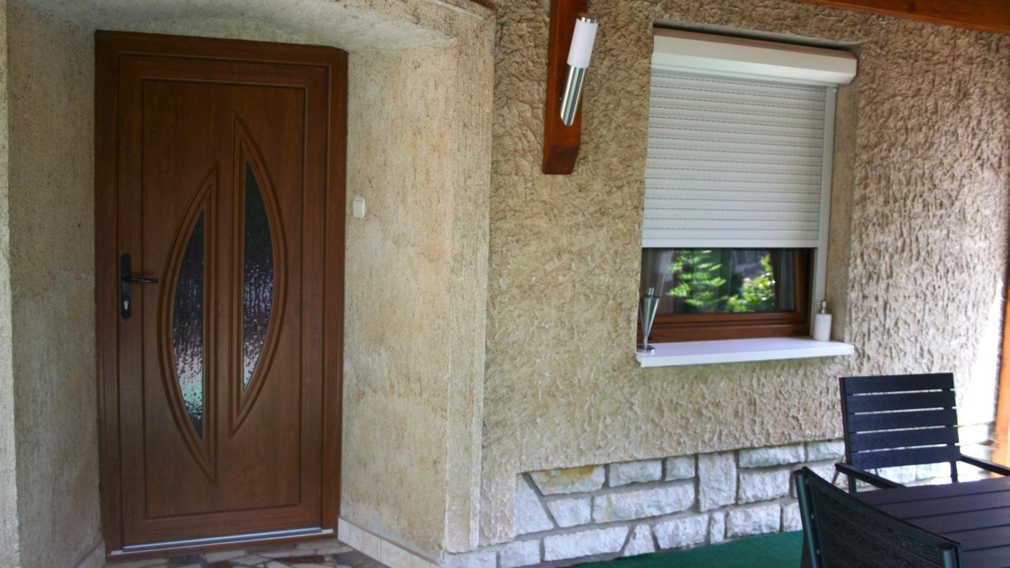 Friends - Promenade Suite Foeldszint Balatonfured Exterior photo